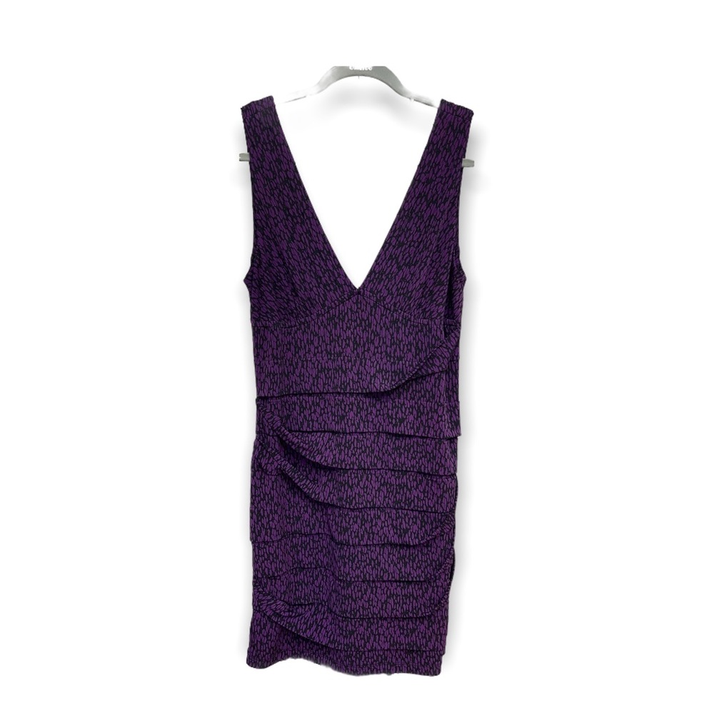 BCBGeneration 96% polyester 4% spandex Size Medium
